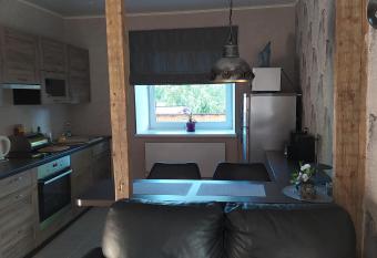 Korter kesklinna piirkonnas allows 18 year olds to book a room