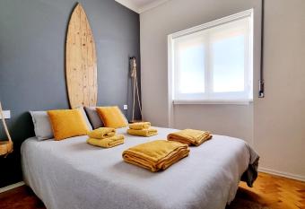 Hostel Family Surf Home allows 18 year olds to book a room