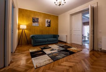 Rendez-vous Apartment has Balcony rooms