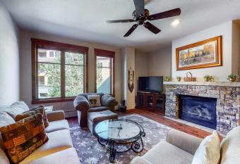 Main Street Station III has Balcony rooms