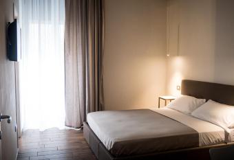 TOLEDO CLASS has Balcony rooms