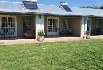 Green Willows Guest House has Balcony rooms