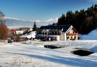 Penzi  n Zivka has Balcony rooms
