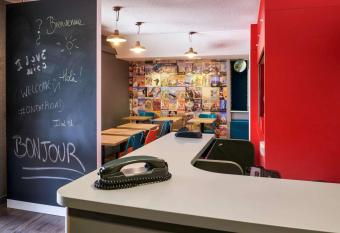 hotelF1 Annecy Argonay allows 18 year olds to book a room