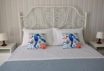 Residence La Perla Marzamemi has Balcony rooms