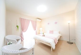 Yokkaichi Hazunaka Hotel has rooms with a private hot tub