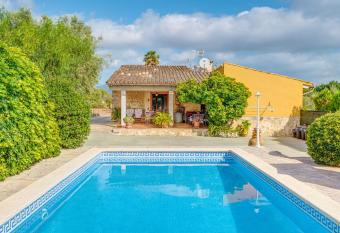 Sa Sini has Balcony rooms