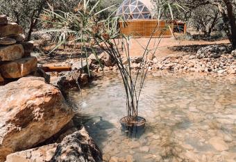 Suite con Burbuja allows 18 year olds to book a room