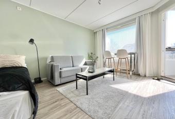 Tammer Huoneistot - City Suite 1 - Sauna, Balcony & Free parking has Balcony rooms