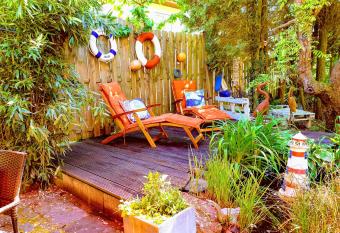 Ferienwohnung im Garten Eden allows 18 year olds to book a room