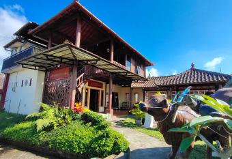 Omah Kayoe Elok has Balcony rooms