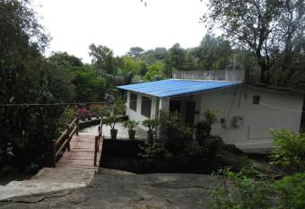Golden oriole cottage has Balcony rooms