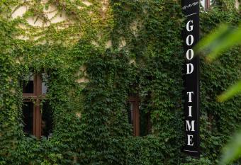 Good Time Aparthotel allows 18 year olds to book a room