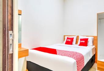 OYO 3346 Rukos Colombus G5 allows 18 year olds to book a room