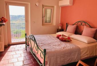 La Vite    Bella has Balcony rooms