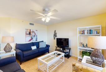 Islander Condominiums III has Balcony rooms