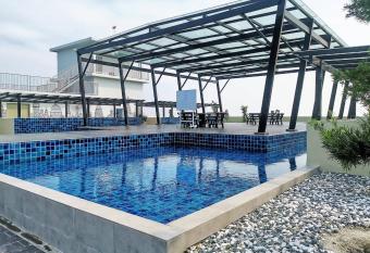                             ( The Venus 33rd floor @ Sri Manjung ) has Balcony rooms