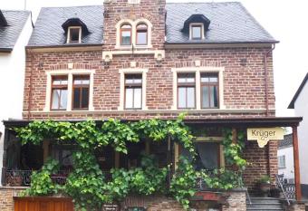 Weingut Pension Hammes-Kr  ger has Balcony rooms