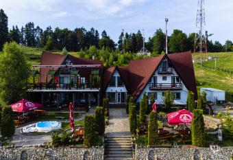 Pensiunea LIN COTA 1000 has Balcony rooms