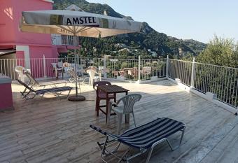 Sea View Hostel Rooms has Balcony rooms