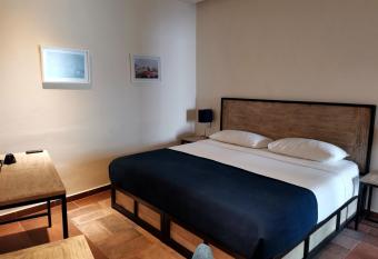 Hotel La Notar  a allows 18 year olds to book a room