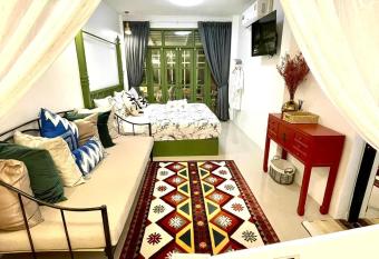 Virawan pool kohlarn has Balcony rooms