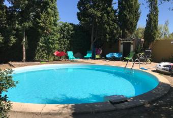 En Buena Hora has Balcony rooms