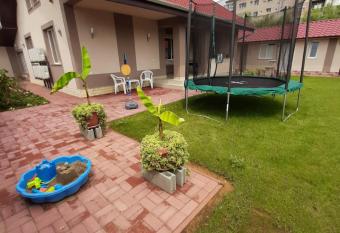 Casa Horea allows 18 year olds to book a room