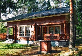 Honeyhill Villa Karhu has Balcony rooms