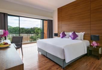 Chainarai Riverside Recreation Centre - SHA Plus Certified allows 18 year olds to book a room