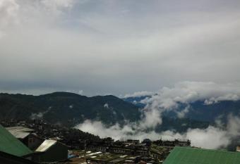 Hotel Mount Meridian has Balcony rooms