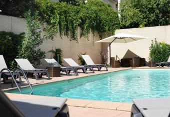 HRI Les Floridianes has Balcony rooms