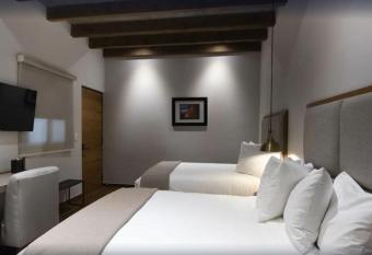 Hotel Madi allows 18 year olds to book a room