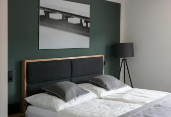 KRACHER Guesthouse No 6 has Balcony rooms