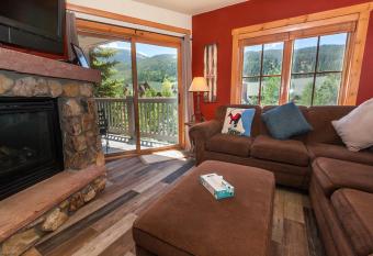 Expedition Station by Summit County Mountain Retreats has Balcony rooms