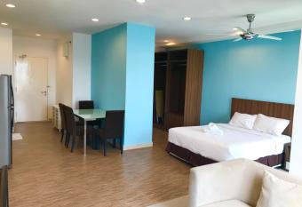 Mansion One Suites by Little Cabin has Balcony rooms