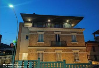 VILLA ACTEA has Balcony rooms