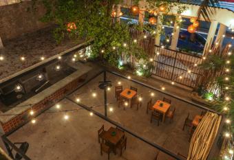 Lucky Duck PJ allows 18 year olds to book a room