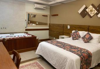 Pousada Princesa Isabel - Visconde has rooms with a private hot tub