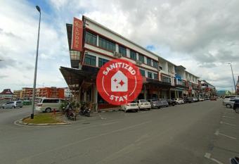 OYO 90102 7 Days Lodge allows 18 year olds to book a room