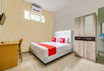 OYO 3972 Simega Residence allows 18 year olds to book a room