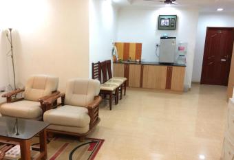 Swarna Sudarshan Service Apartment @ Adyar chennai has Balcony rooms