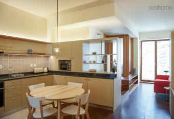 14 Cal  ada de Santiago has Balcony rooms