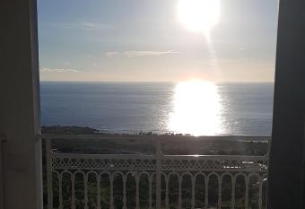 Au Soleil has Balcony rooms