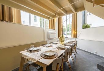 SHWAY60 Family House has Balcony rooms