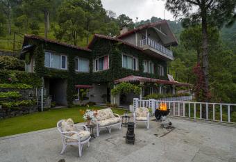 StayVista at Destine allows 18 year olds to book a room