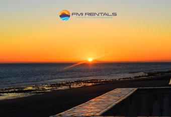 Las Palmas 1-3 has Balcony rooms