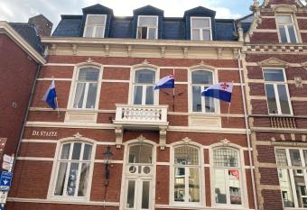 BBDeStaete allows 18 year olds to book a room