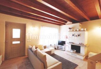 Intero appartamento Villa Elisa 2 box auto giardino allows 18 year olds to book a room