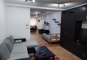 Belv  ros k  zeli kertkapcsolatos lak  s 1-t  l 5 f  ig has Balcony rooms